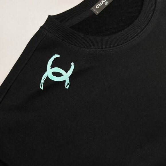 Chanel Crew Neck Unisex Sweatshirt - Picture 6 of 8